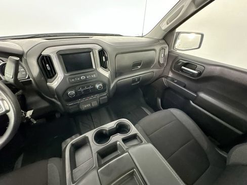 Used 2022 Chevrolet Silverado 1500 Custom w/ Safety Confidence Package AWD/4WD image 11