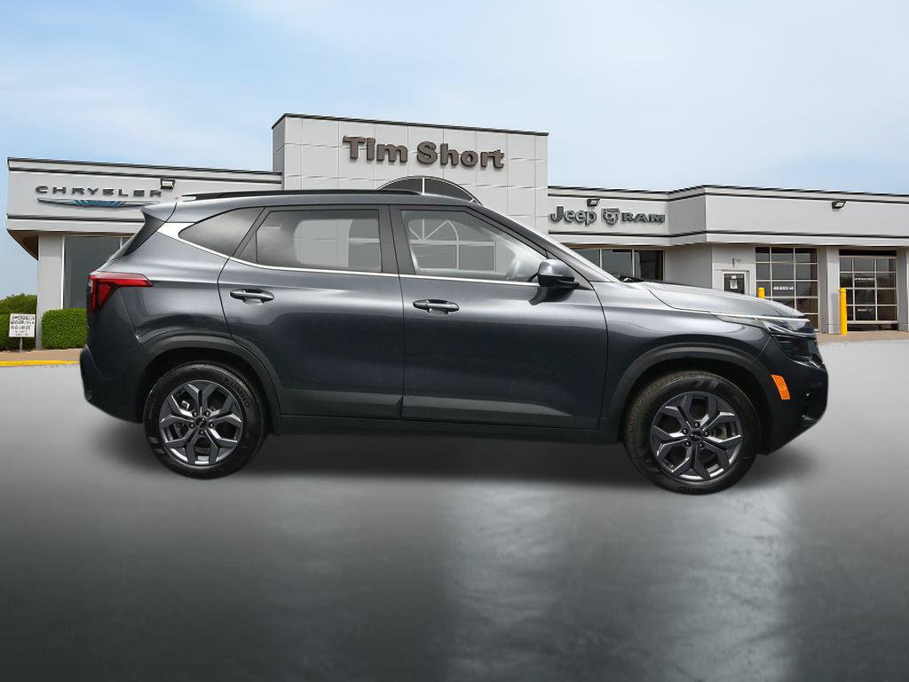 Used 2024 Kia Seltos S AWD/4WD image 6
