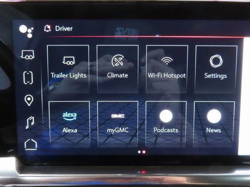 Used 2024 GMC Sierra 1500 Elevation w/ LPO, Elevation Black Package image 17