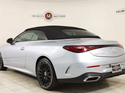 Used 2024 Mercedes-Benz CLE 300 4MATIC Cabriolet image 37