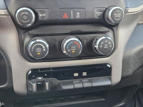 Used 2024 RAM 2500 Tradesman w/ Chrome Appearance Group AWD/4WD image 26