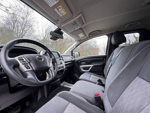 Used 2021 Nissan Titan SV w/ Accessory Utility Package RWD image 9