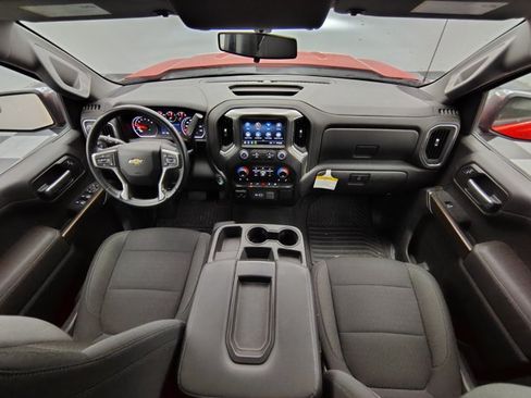 Used 2021 Chevrolet Silverado 1500 LT AWD/4WD image 2