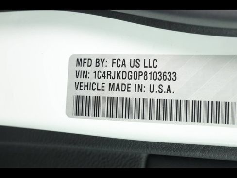 Used 2023 Jeep Grand Cherokee L Overland w/ Luxury Tech Group IV AWD/4WD image 35