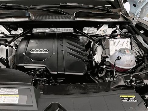 Certified 2025 Audi Q5 2.0T Premium Plus w/ Premium Plus Package image 29