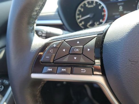 Used 2023 Nissan Altima 2.5 SL FWD image 23