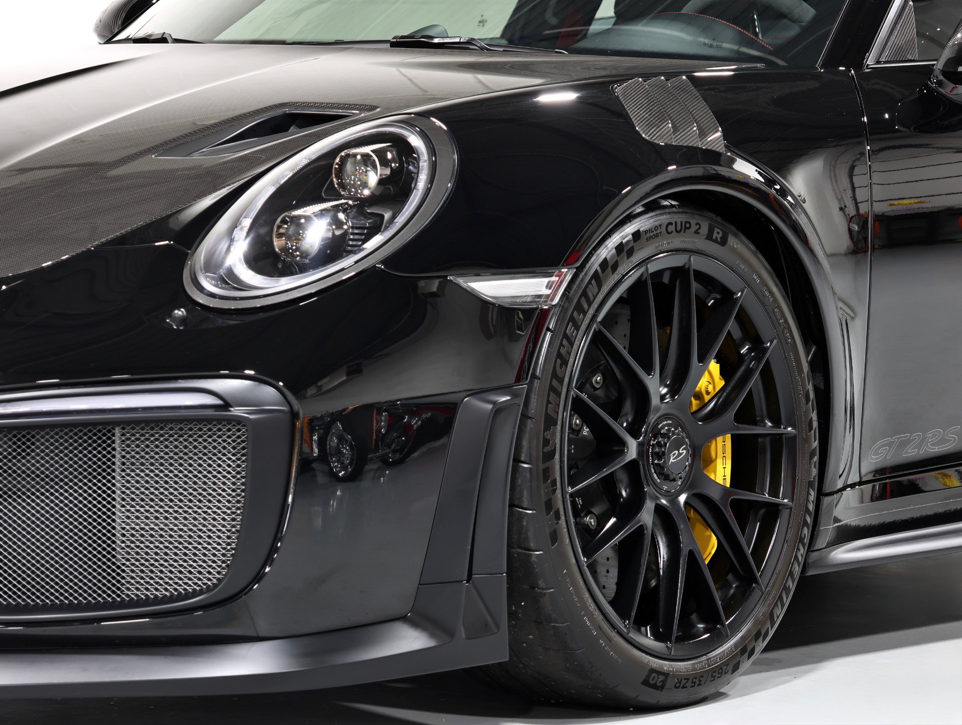 Used 2018 Porsche 911 GT2 RS RWD image 64