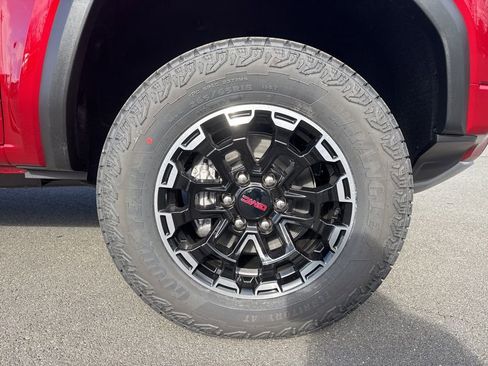 New 2026 GMC Canyon AT4 w/ Technology Plus Package image 9