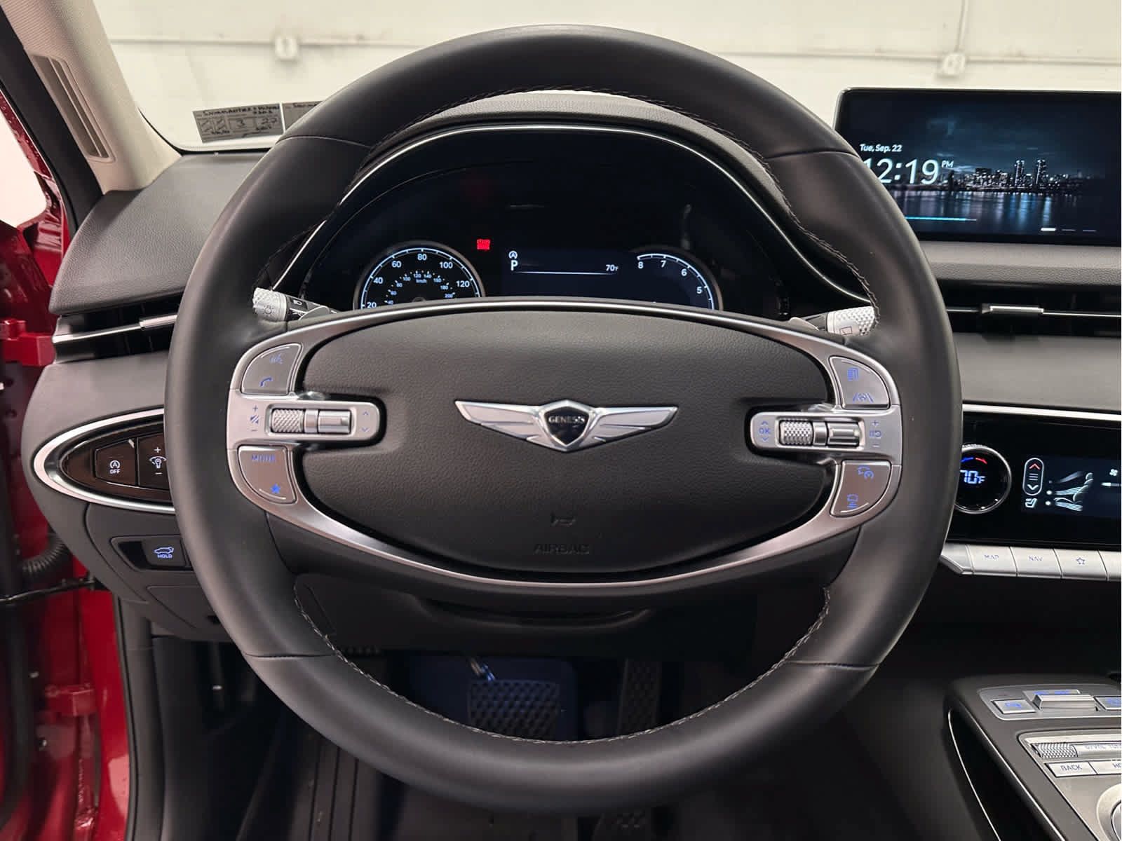 Used 2025 Genesis GV70 2.5T AWD/4WD image 24