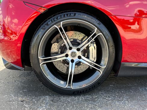 Used 2015 McLaren 650S Spider RWD image 29