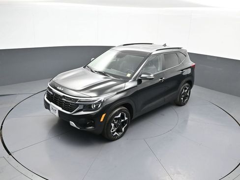 Certified 2025 Kia Seltos S AWD/4WD image 33