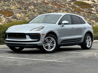 Used 2025 Porsche Macan video 1
