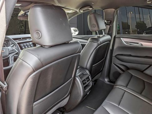 New 2026 Cadillac XT5 Luxury w/ LPO, Bronce Accent Package image 13