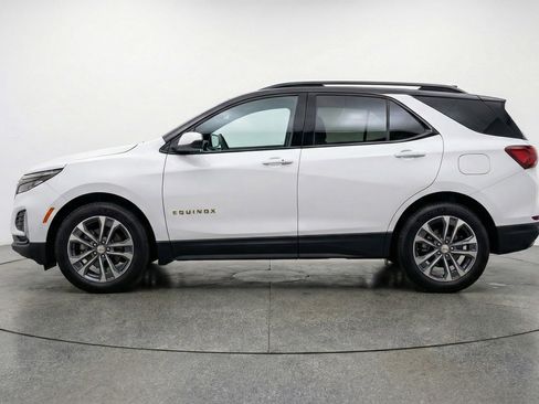 Used 2025 Chevrolet Equinox LT AWD/4WD image 4