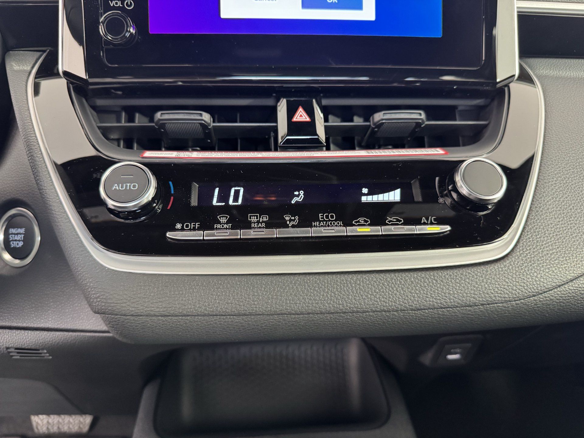 New 2027 Toyota Corolla SE FWD image 3