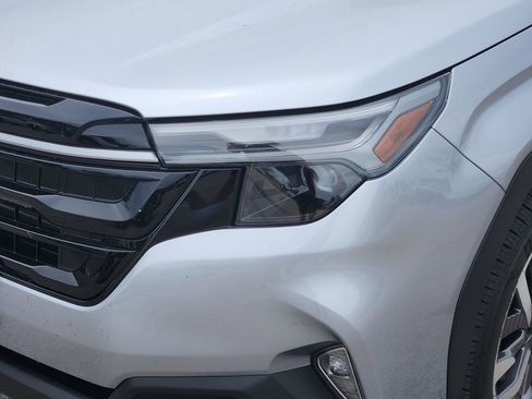 New 2026 Subaru Forester Touring AWD/4WD image 5
