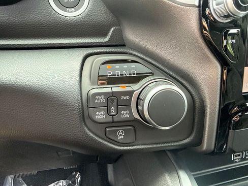 New 2026 RAM 1500 Big Horn AWD/4WD image 14