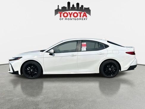 New 2026 Toyota Camry SE image 6