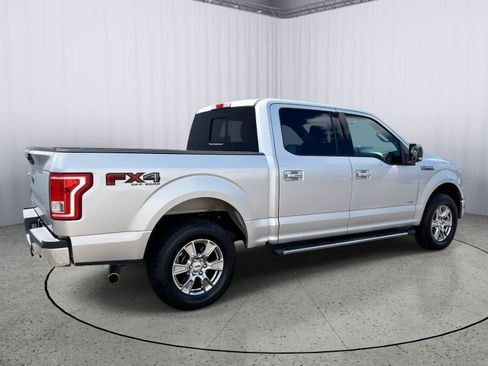 Used 2015 Ford F150 XLT w/ Equipment Group 302A Luxury AWD/4WD image 6