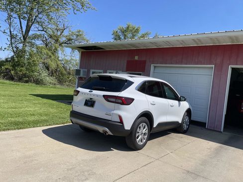 Used 2024 Ford Escape Active w/ Tech Pack #1 AWD/4WD image 5