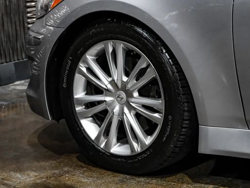 Used 2013 Hyundai Genesis 3.8 w/ Premium Pkg RWD image 50