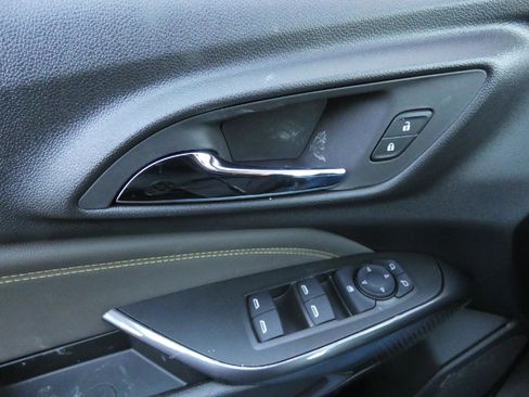 New 2026 Chevrolet Trax ACTIV w/ Sunroof Package FWD image 19