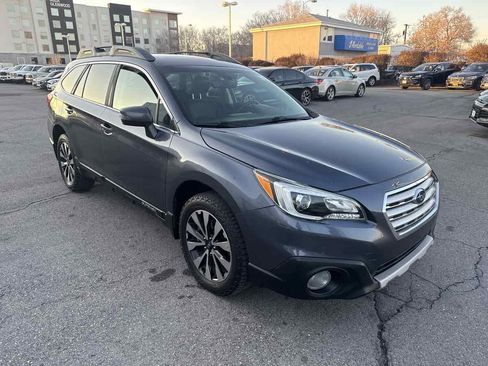 Used 2017 Subaru Outback 3.6R Limited image 4