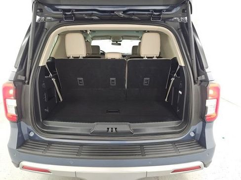 Used 2022 Ford Expedition XLT AWD/4WD image 33