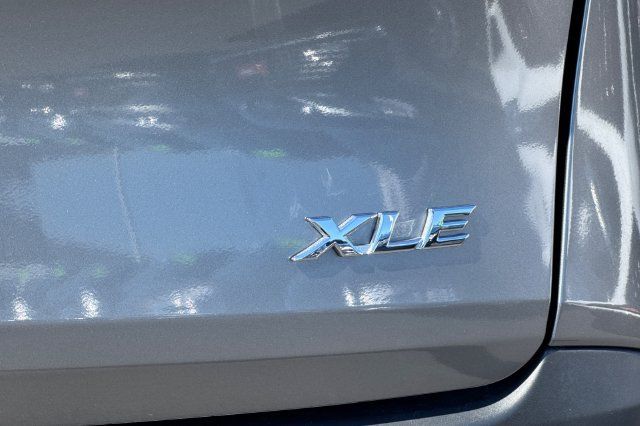 Certified 2026 Toyota Sienna XLE FWD image 34