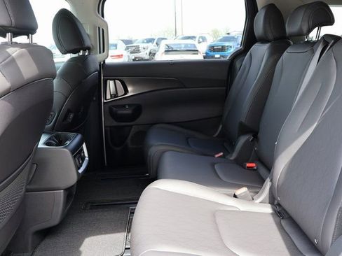 New 2026 Kia Carnival SX FWD image 17