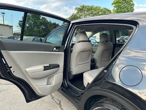 Used 2017 Kia Sportage LX AWD/4WD image 13