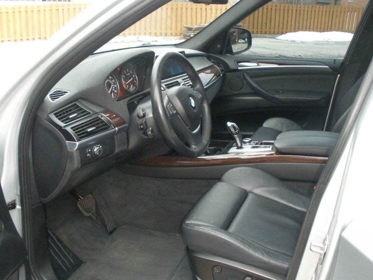 Used 2013 BMW X5 xDrive50i AWD/4WD image 28