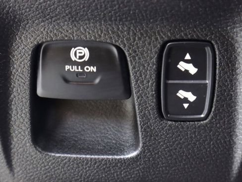 Used 2021 RAM 1500 Big Horn AWD/4WD image 11