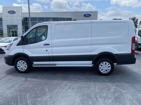 Certified 2025 Ford Transit 250 Low Roof w/ Exterior Upgrade Package RWD image 4