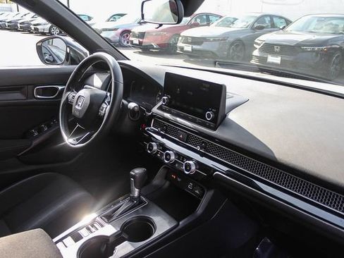 Used 2024 Honda Civic Sport image 23