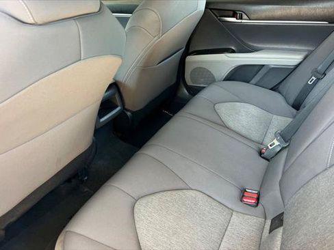 Certified 2022 Toyota Camry LE FWD image 4