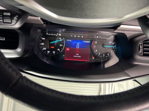 Used 2022 Ford Explorer XLT RWD image 27