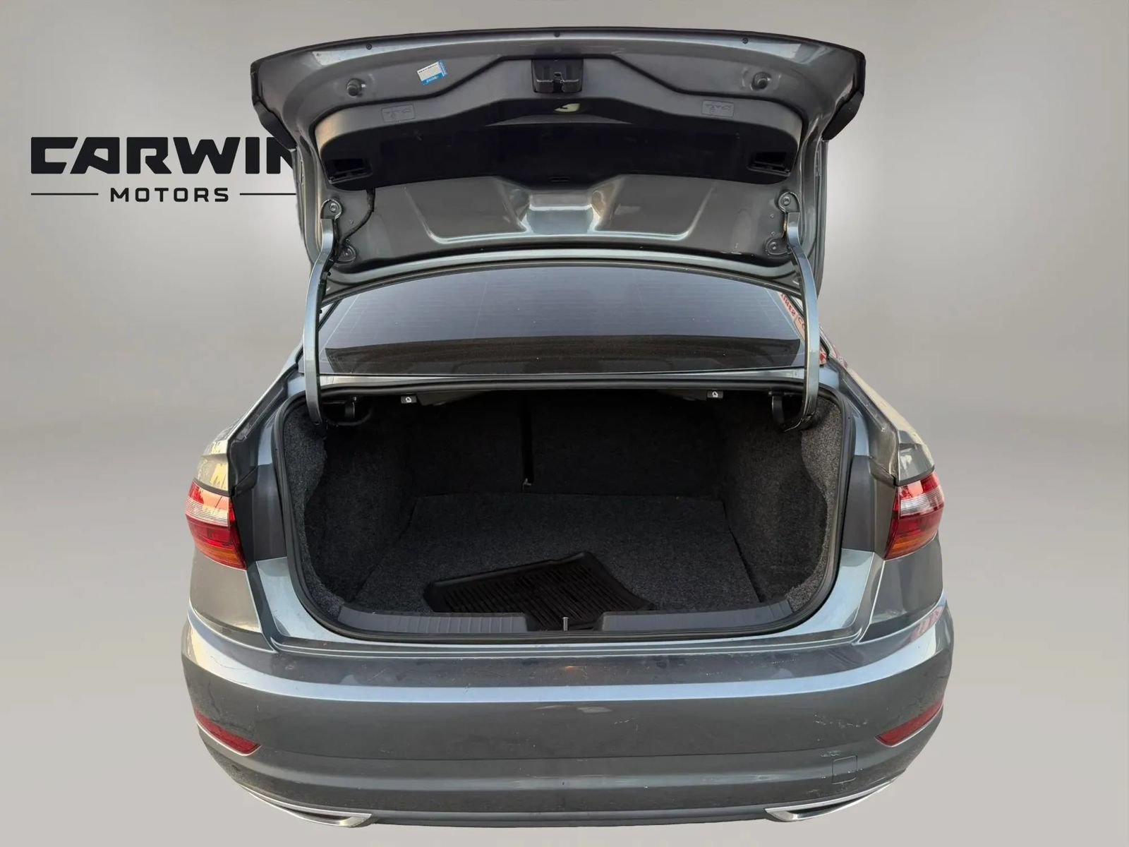 Used 2019 Volkswagen Jetta R-Line FWD image 15