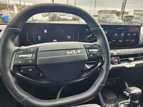 Certified 2025 Kia K4 EX FWD image 16