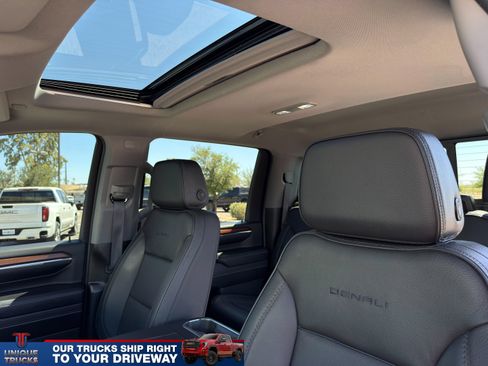 Used 2024 GMC Sierra 3500 Denali w/ Denali Reserve Package AWD/4WD image 20