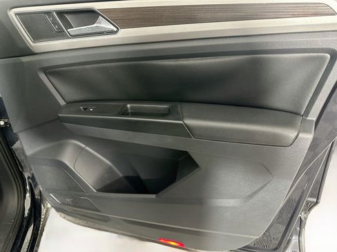 Used 2019 Volkswagen Atlas SEL FWD image 35