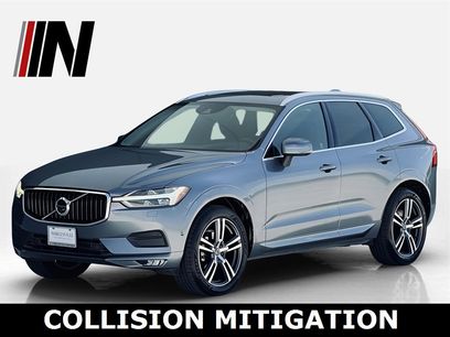 Used 2019 Volvo XC60 T5 Momentum w/ Multimedia Package