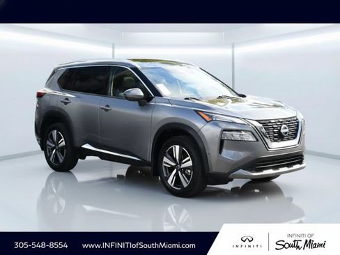 Used 2023 Nissan Rogue SL w/ SL Premium Package image 3