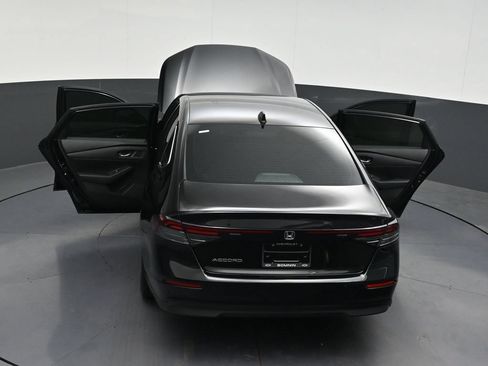 Used 2023 Honda Accord LX image 38