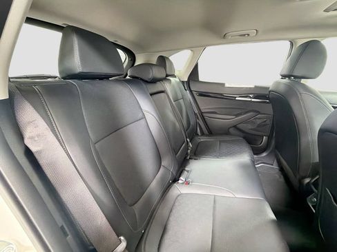 Used 2023 Kia Seltos SX w/ SX Sunroof Package AWD/4WD image 30