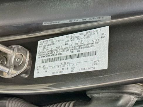 Certified 2025 Ford Escape ST-Line FWD image 30