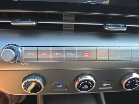 Used 2026 Hyundai Kona SE FWD image 24