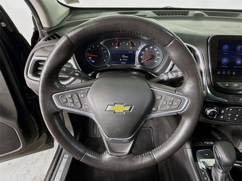 Used 2022 Chevrolet Equinox Premier image 12