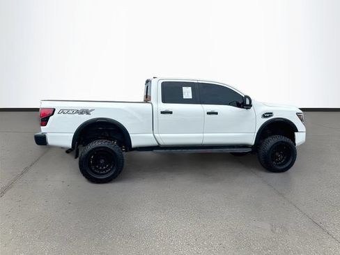 Used 2023 Nissan Titan PRO-4X w/ Pro-4x Convenience Package AWD/4WD image 28