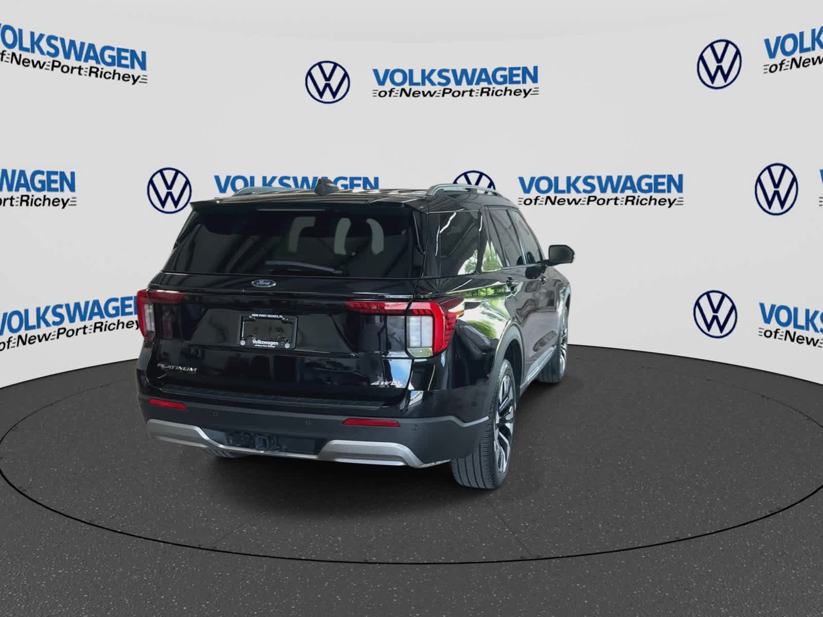 Used 2025 Ford Explorer Platinum w/ LUX Leather Package AWD/4WD image 7